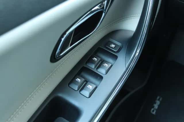 Kia Cee'd (2015) thumbnail 21
