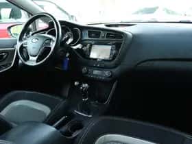 Kia Cee'd (2015) thumbnail 7