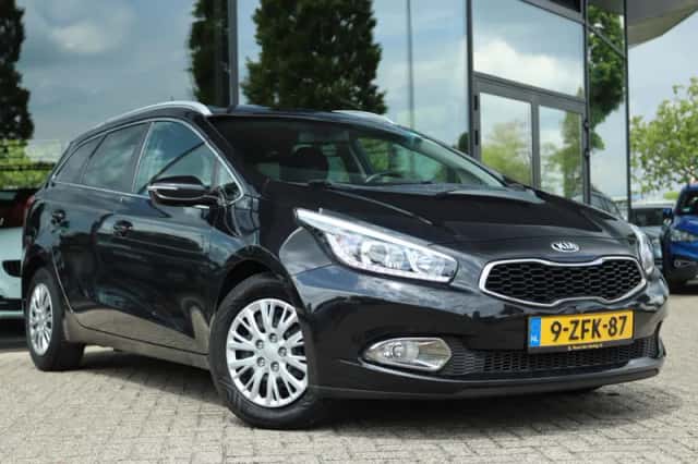 Kia Cee'd (2015) thumbnail 8
