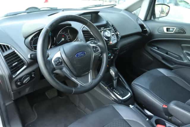 Ford EcoSport (2016) thumbnail 3