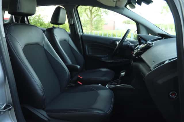 Ford EcoSport (2016) thumbnail 4