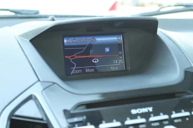 Ford EcoSport (2016) thumbnail 32