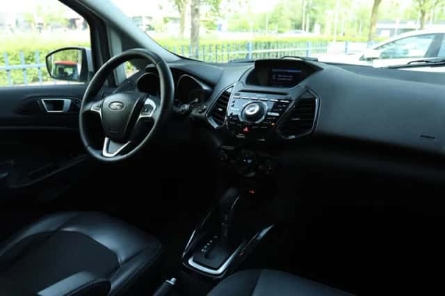 Ford EcoSport (2016) thumbnail 5