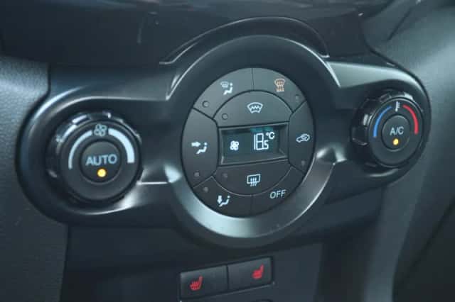 Ford EcoSport (2016) thumbnail 7
