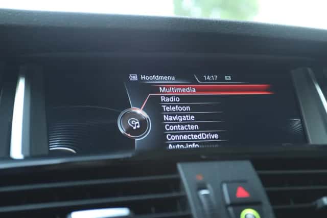 BMW X4 (2014) thumbnail 32