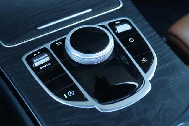 Mercedes-Benz C-Klasse (2016) thumbnail 31