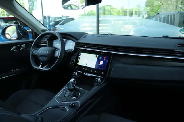 Lynk & Co 01 (2022) thumbnail 8