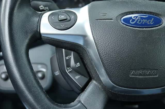 Ford C-Max (2011) thumbnail 17
