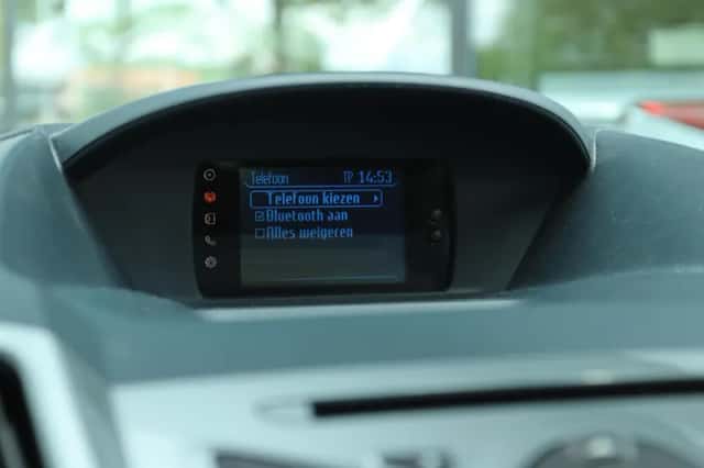 Ford C-Max (2011) thumbnail 27