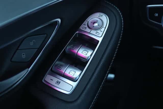 Mercedes-Benz C-Klasse (2018) thumbnail 30