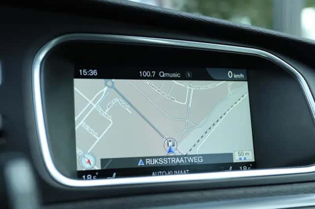 Volvo V40 (2015) thumbnail 28