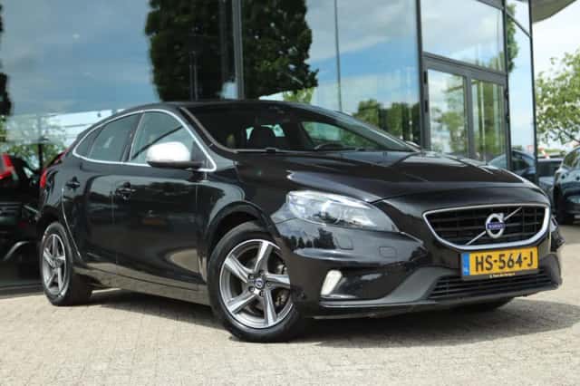 Volvo V40 (2015) thumbnail 6