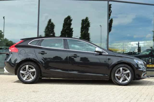 Volvo V40 (2015) thumbnail 7