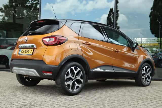 Renault Captur (2019) thumbnail 2