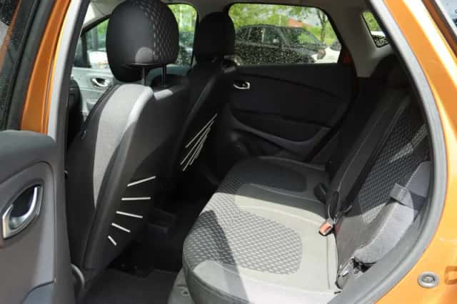 Renault Captur (2019) thumbnail 16