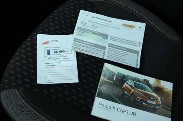 Renault Captur (2019) thumbnail 33