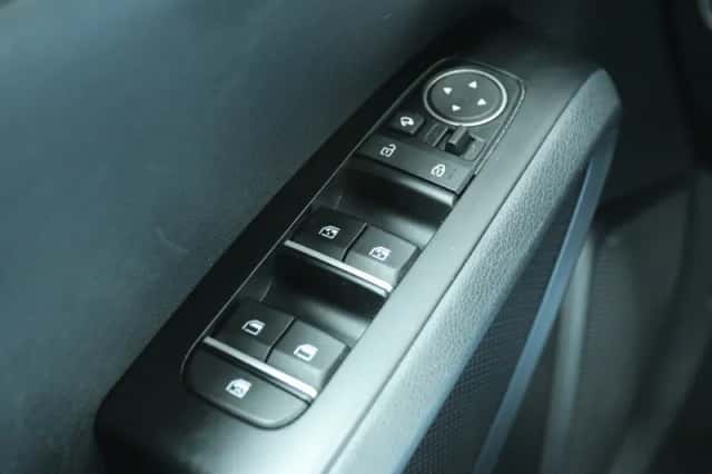 Kia Soul EV (2019) thumbnail 25