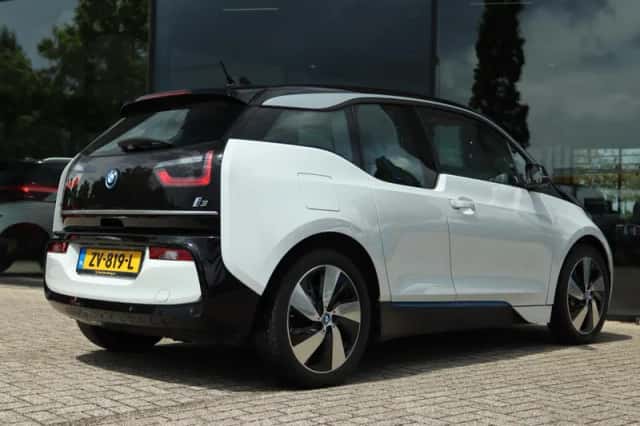 BMW i3 (2019) thumbnail 2
