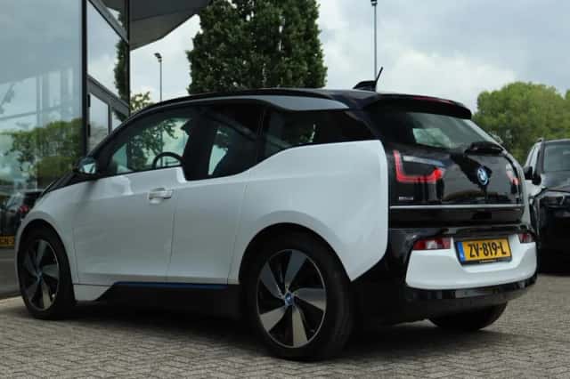 BMW i3 (2019) thumbnail 17