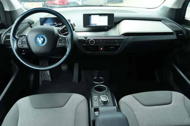BMW i3 (2019) thumbnail 9