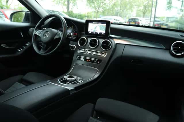 Mercedes-Benz C-Klasse (2016) thumbnail 6