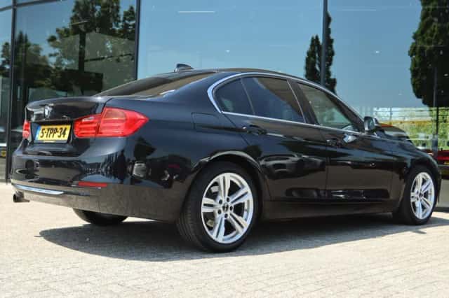 BMW 3-Serie (2014) thumbnail 2