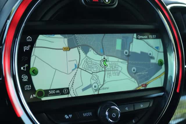 MINI Countryman (2017) thumbnail 6