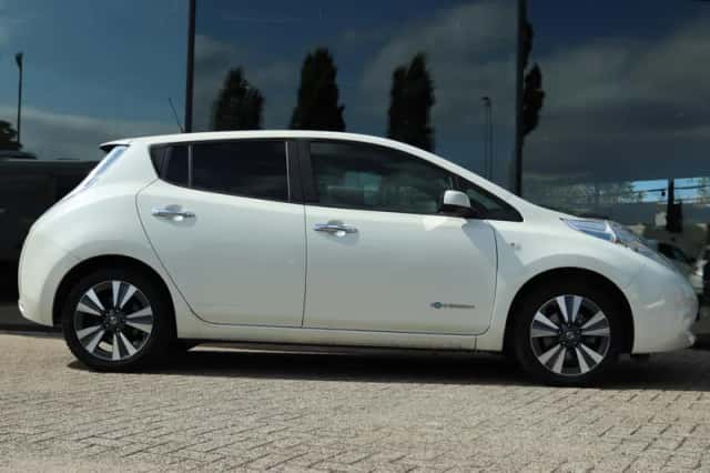 Nissan Leaf (2017) thumbnail 6