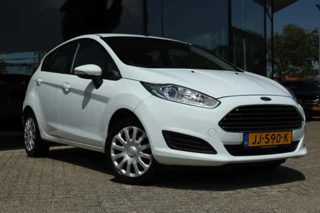 Ford Fiesta (2016) thumbnail 6