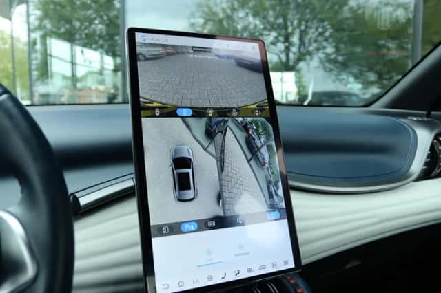 BYD Atto (2022) thumbnail 6