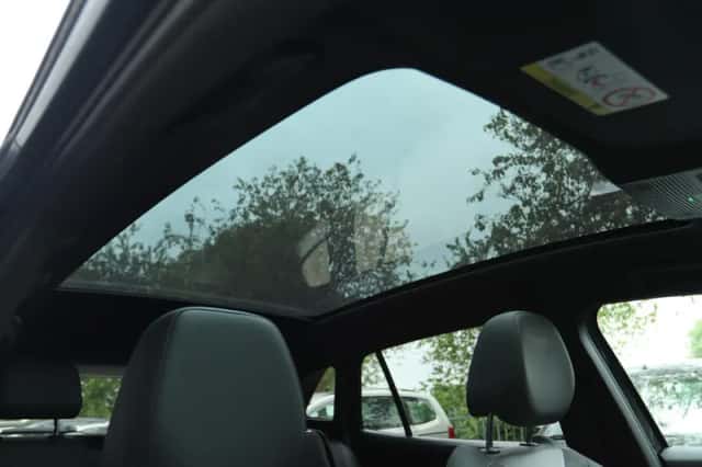 Volkswagen ID.4 (2020) thumbnail 5