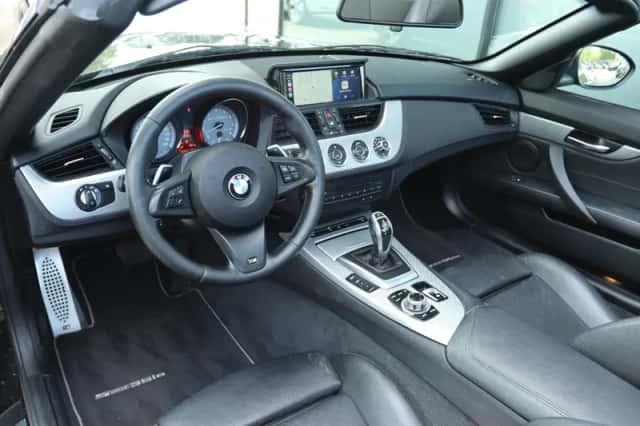 BMW Z4 (2015) thumbnail 3