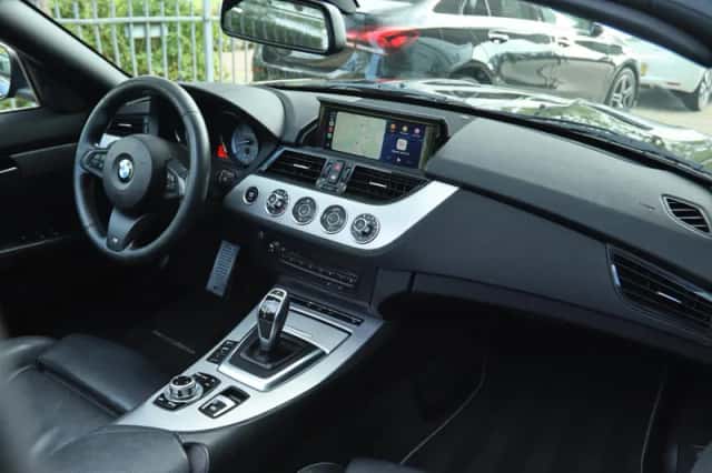 BMW Z4 (2015) thumbnail 6