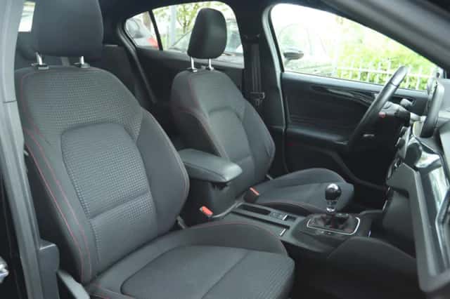 Ford Focus (2019) thumbnail 4
