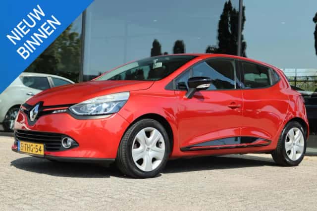 Renault Clio (2013) thumbnail 1