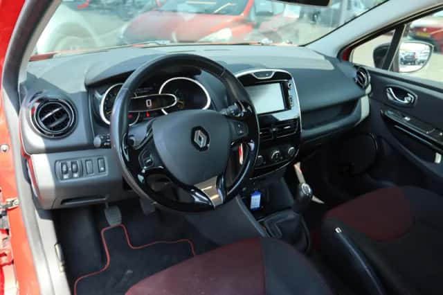 Renault Clio (2013) thumbnail 3