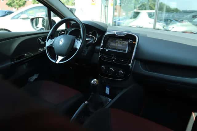 Renault Clio (2013) thumbnail 5