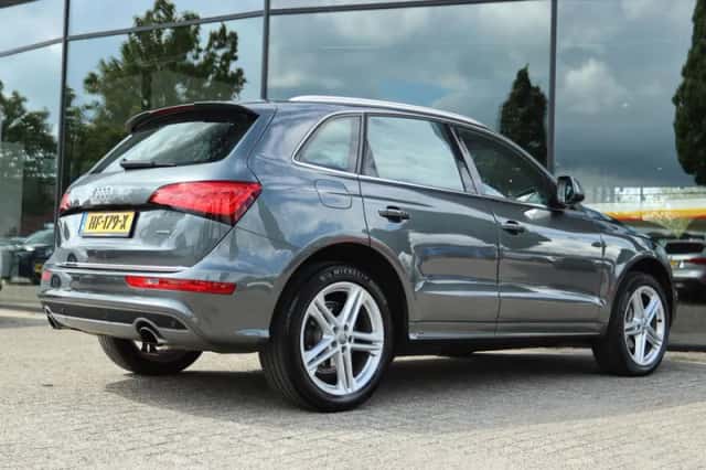 Audi Q5 (2015) thumbnail 2