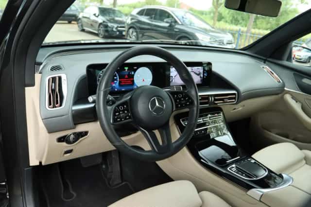 Mercedes-Benz EQC (2021) thumbnail 3