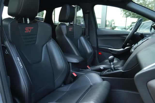 Ford Focus (2015) thumbnail 4
