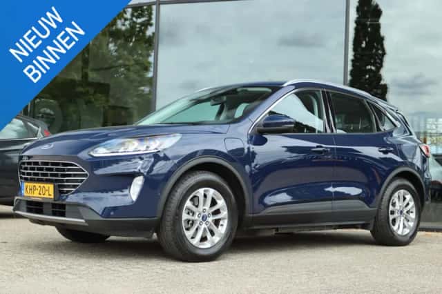 Ford Kuga (2021) thumbnail 1