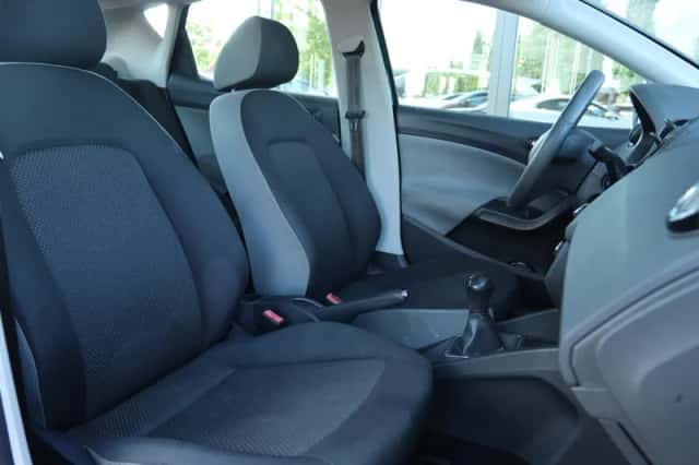 SEAT Ibiza (2016) thumbnail 4