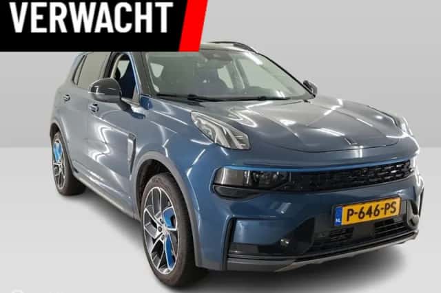 Lynk & Co 01 (2022) thumbnail 2