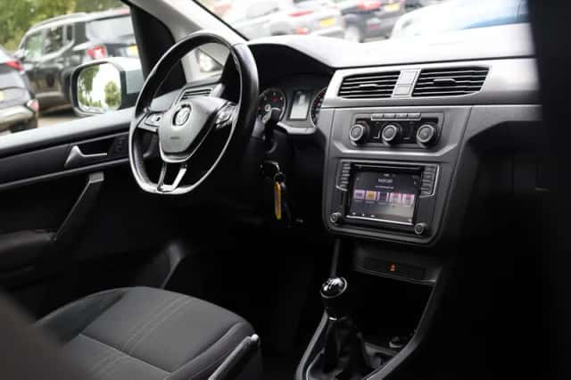 Volkswagen Caddy (2018) thumbnail 4