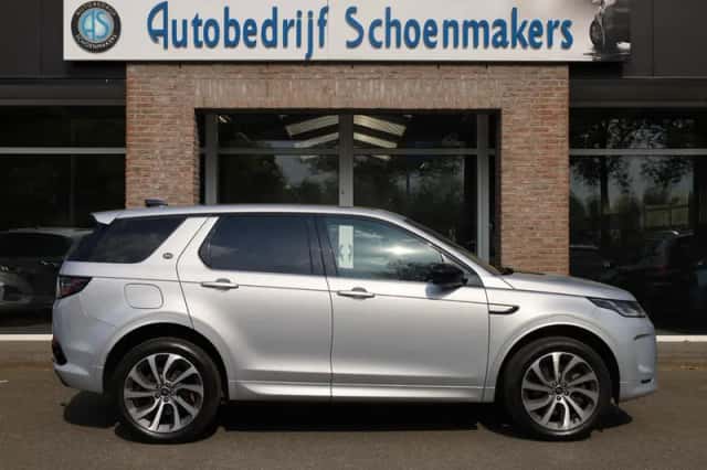 Land Rover Discovery Sport (2022) thumbnail 2