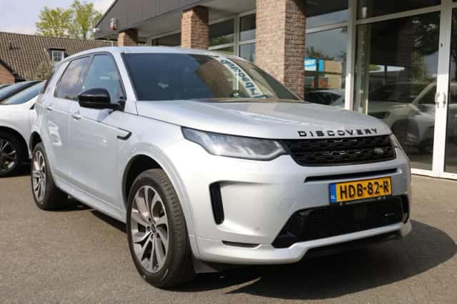 Land Rover Discovery Sport (2022) thumbnail 3