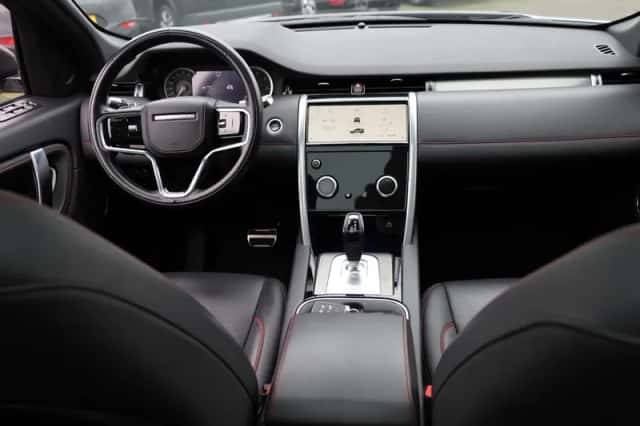 Land Rover Discovery Sport (2022) thumbnail 4