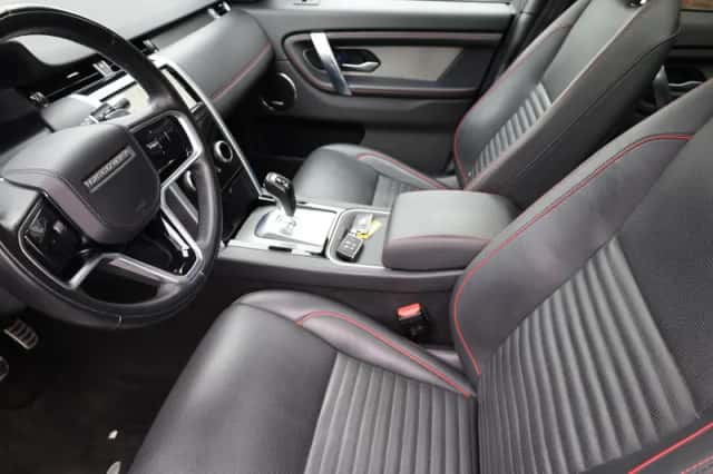 Land Rover Discovery Sport (2022) thumbnail 5