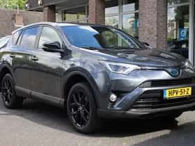 Toyota RAV4 (2018) thumbnail 3