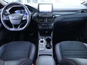 Ford Kuga (2021) thumbnail 4